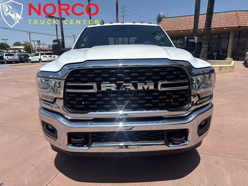 Used 2024 RAM 3500 Tradesman w/ Towing Technology Group AWD/4WD image 2