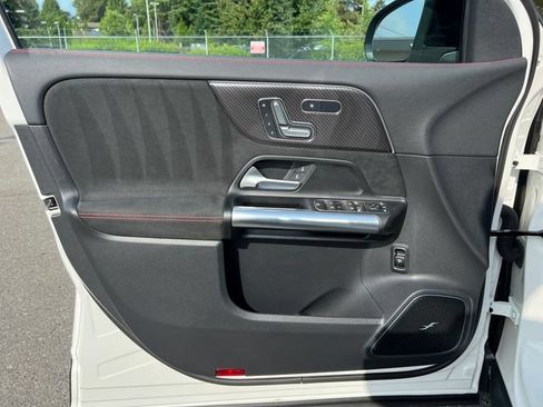 Used 2023 Mercedes-Benz GLA 250 4MATIC image 16
