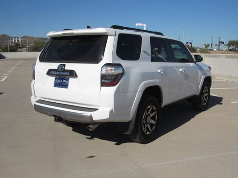 Used 2019 Toyota 4Runner TRD Off-Road image 5