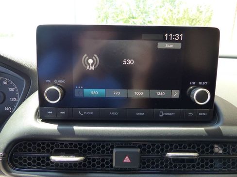Used 2025 Honda HR-V LX image 28