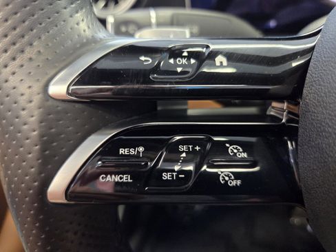 Used 2023 Mercedes-Benz E 450 Cabriolet image 26
