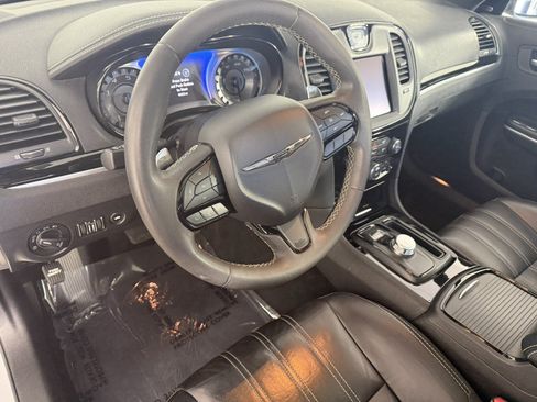 Used 2023 Chrysler 300 S RWD image 13