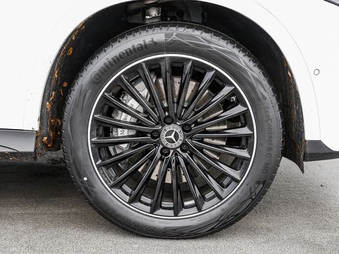 Certified 2023 Mercedes-Benz GLC 300 image 9