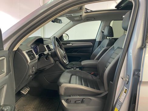 Used 2021 Volkswagen Atlas SEL Premium AWD/4WD image 24