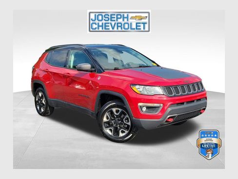 Used 2018 Jeep Compass Trailhawk w/ Safe & Security Group AWD/4WD image 1