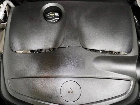 Used 2017 Mercedes-Benz CLA 250 4MATIC image 40