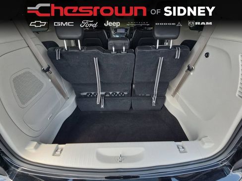 Used 2024 Chrysler Pacifica Touring-L w/ Uconnect Theater Family Group AWD/4WD image 22