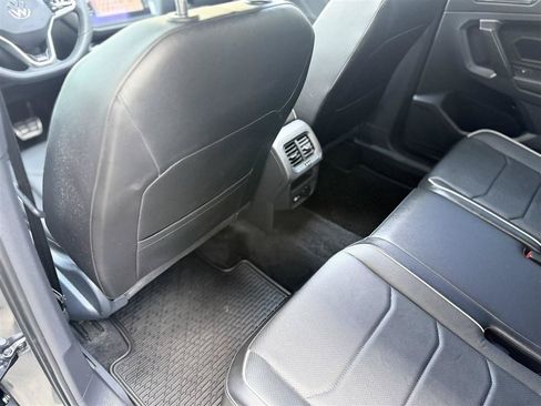 Used 2022 Volkswagen Tiguan SEL R-Line AWD/4WD image 39