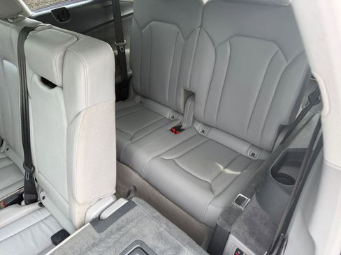 Used 2018 Audi Q7 3.0T Prestige AWD/4WD image 47