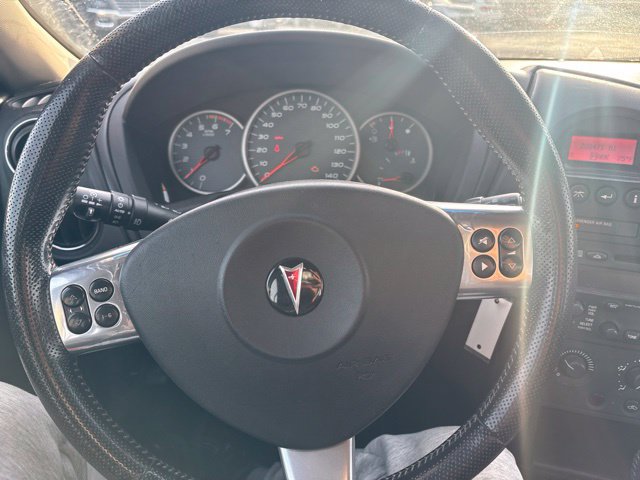 Used 2006 Pontiac Grand Prix w/ Preferred Package FWD image 16