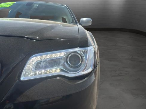 Used 2016 Chrysler 300 C RWD image 31