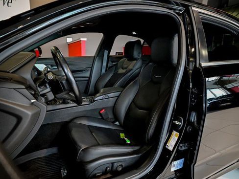 Used 2023 Cadillac CT4 Premium Luxury image 14