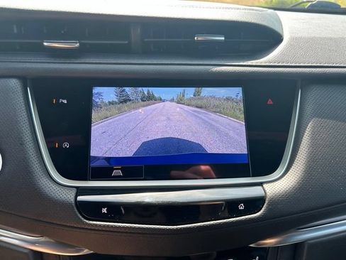Certified 2023 Cadillac XT5 Luxury AWD/4WD image 11