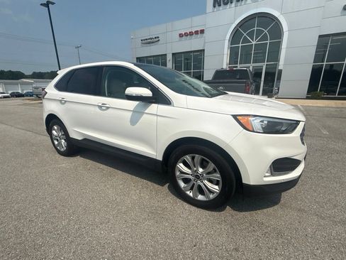 Used 2024 Ford Edge Titanium AWD/4WD image 2