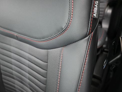 New 2026 Ford Explorer ST-Line w/ ST-Line Street Pack image 28