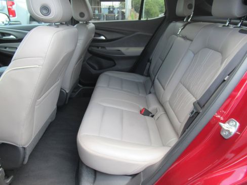 Certified 2024 Buick Envista Avenir FWD image 36