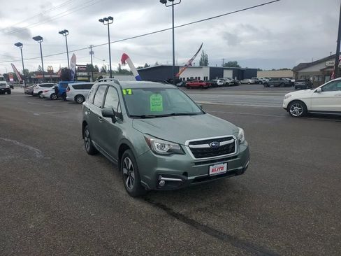 Used 2017 Subaru Forester 2.5i Limited AWD/4WD image 4