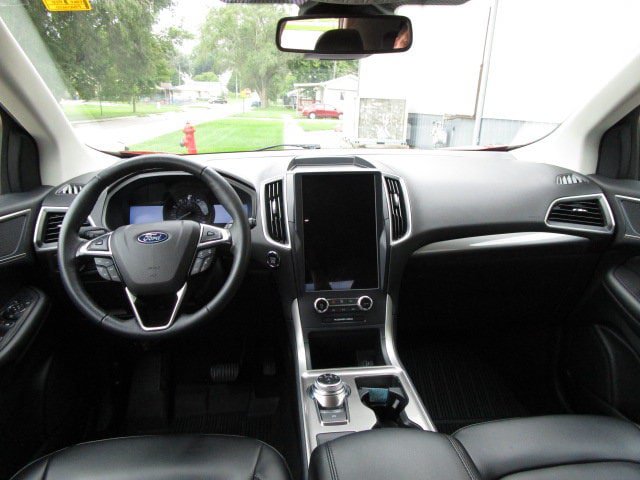 Used 2023 Ford Edge SEL w/ Convenience Package AWD/4WD image 12