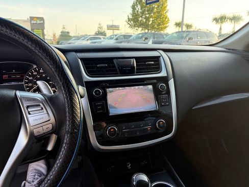 Used 2018 Nissan Altima 2.5 SR w/ SR Midnight Edition FWD image 22