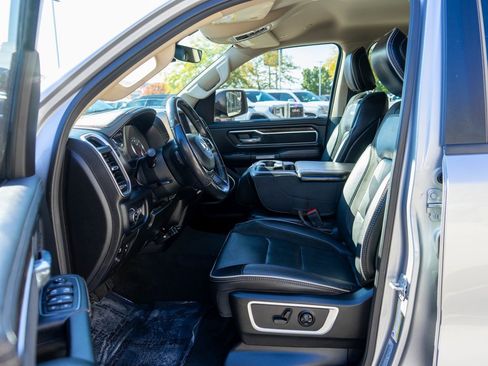 Used 2019 RAM 1500 Laramie image 13