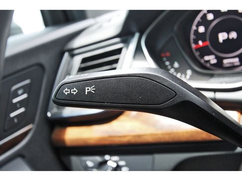 Used 2020 Audi Q5 2.0T Premium Plus AWD/4WD image 21