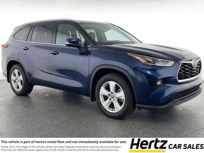 Used 2025 Toyota Highlander LE