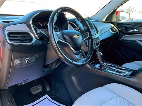 Used 2018 Chevrolet Equinox LT image 8