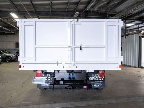 New 2026 Ford F450 XL w/ XL Chrome Package image 7