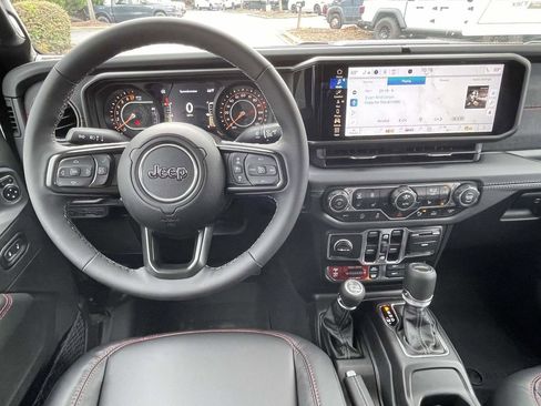 New 2025 Jeep Gladiator Rubicon image 11
