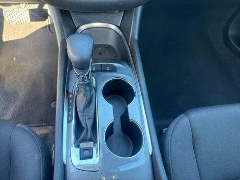 Used 2024 Chevrolet Malibu LT FWD image 16
