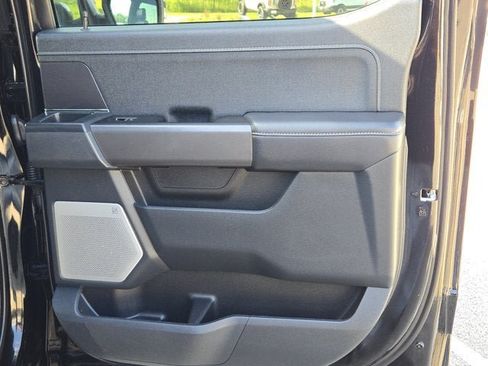 Used 2025 Ford F150 Lariat w/ Equipment Group 502A High AWD/4WD image 11