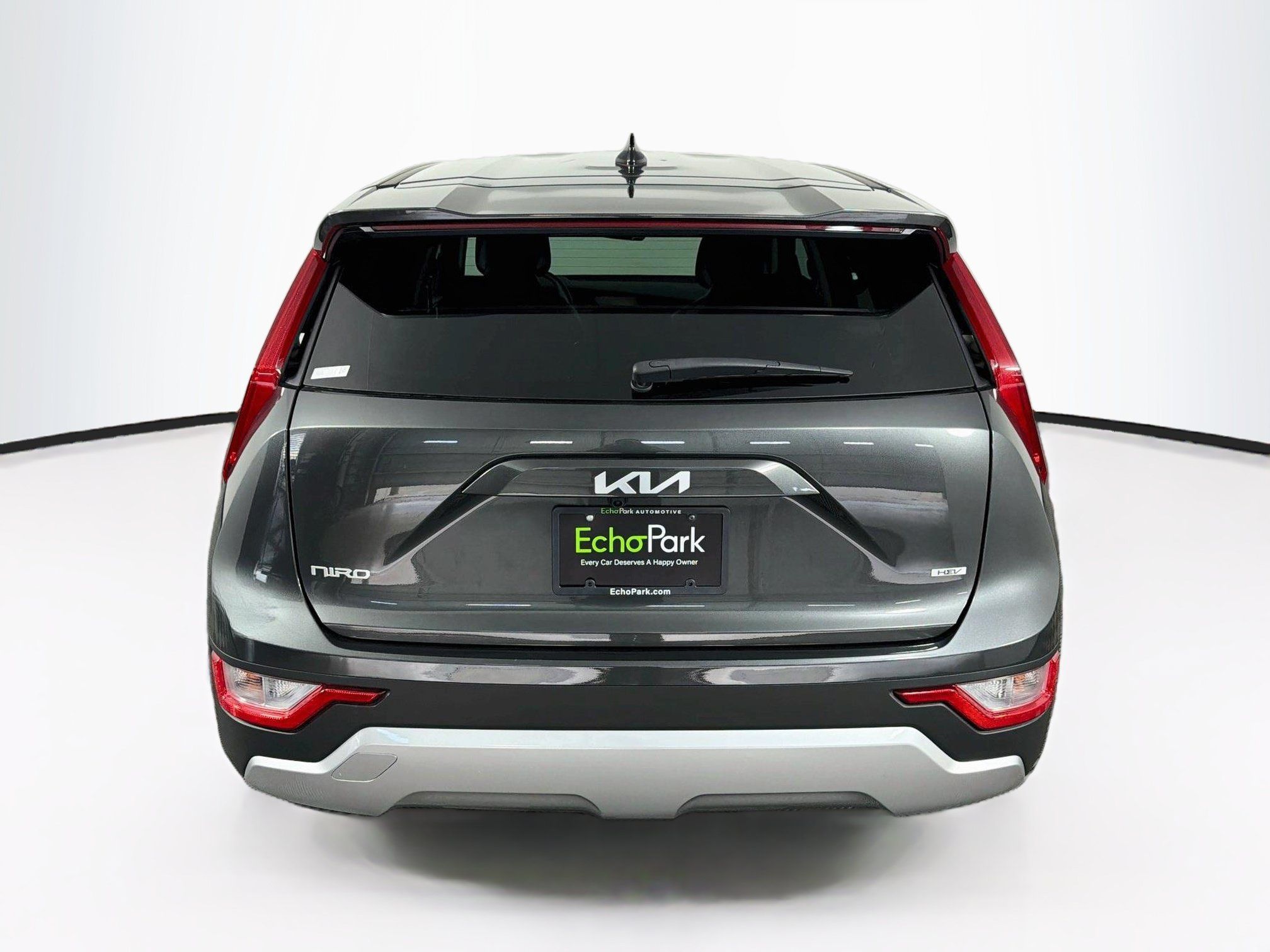 Used 2025 Kia Niro LX FWD image 7