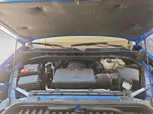 Used 2025 Chevrolet Silverado 1500 LT AWD/4WD image 23