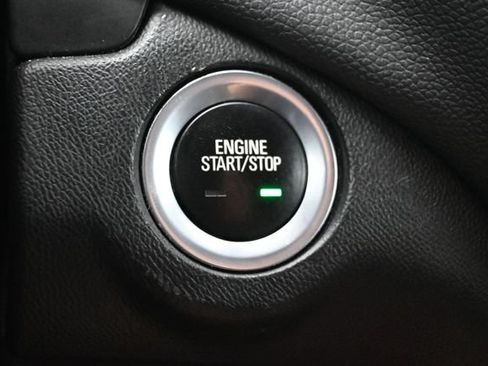 Used 2022 Chevrolet Equinox LT FWD image 24
