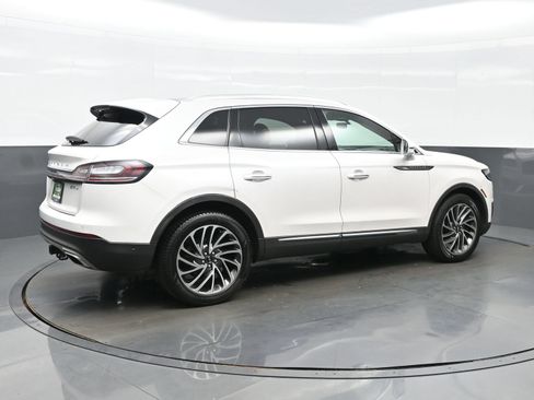 Used 2019 Lincoln Nautilus Reserve w/ Drivers Assistance Package AWD/4WD image 8