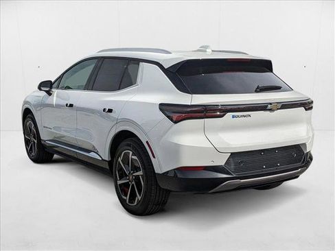 New 2025 Chevrolet Equinox EV LT image 8