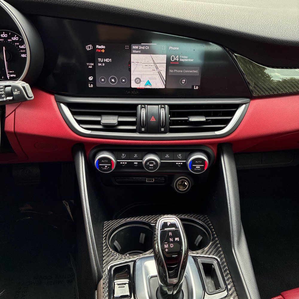 Used 2021 Alfa Romeo Giulia Ti w/ Nero Edizione RWD image 17