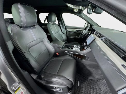 Used 2026 Jaguar F-PACE R-Dynamic S image 30