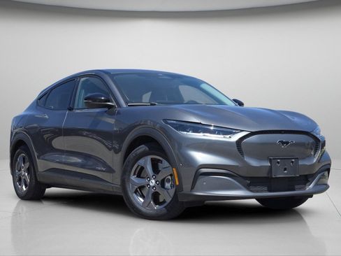 Used 2023 Ford Mustang Mach-E Select RWD image 2