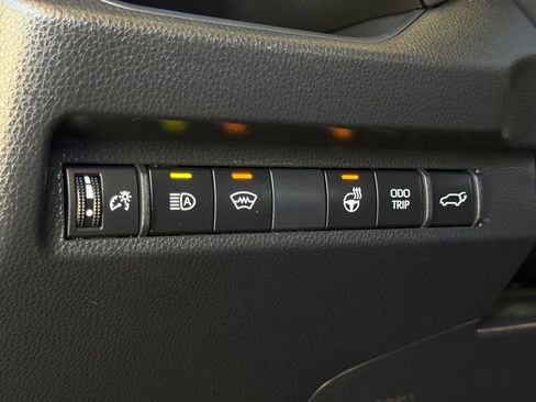 Used 2025 Toyota RAV4 XSE w/ Weather Package AWD/4WD image 28