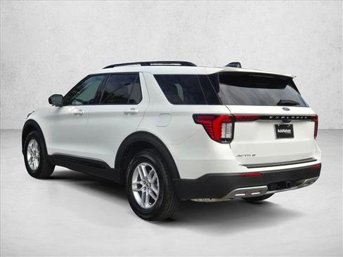 New 2026 Ford Explorer Active w/ Active Comfort Package image 7