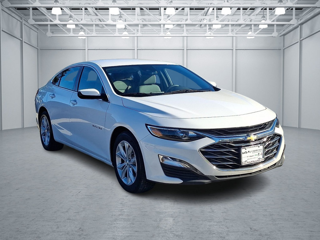 Used 2025 Chevrolet Malibu LT FWD image 11