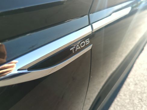 Certified 2022 Volkswagen Taos S image 22