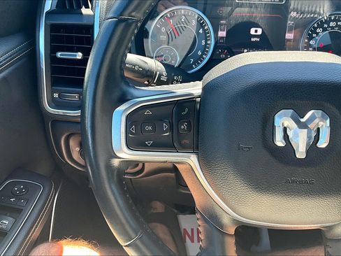 Used 2023 RAM 1500 Laramie AWD/4WD image 19