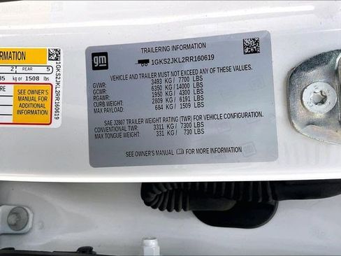 Used 2024 GMC Yukon XL Denali image 40