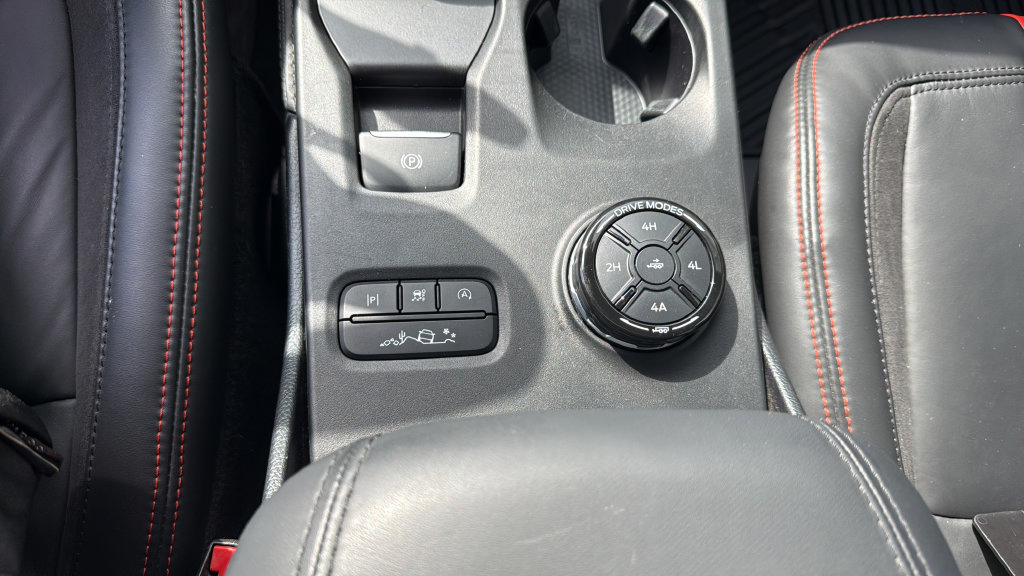 Used 2025 Ford Ranger Raptor AWD/4WD image 16