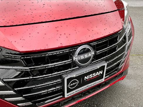 Used 2025 Nissan Versa SV w/ Trunk Package FWD image 19