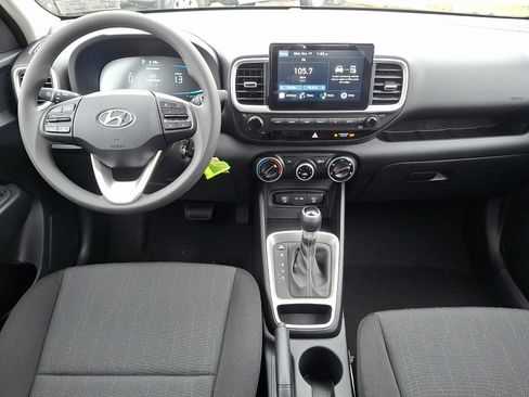 New 2026 Hyundai Venue SE image 10