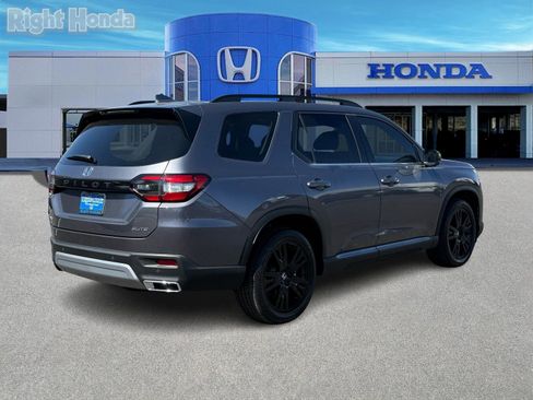 Certified 2024 Honda Pilot Elite image 10