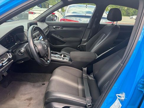 Used 2023 Honda Civic Sport image 18